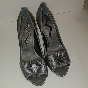 Nina high heels silver shoes used once 7M